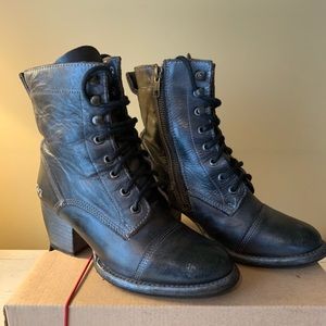 bed stu judgment boots